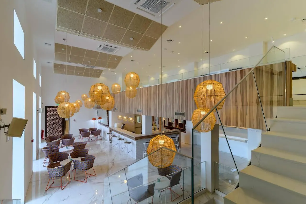 Hvd Nympha Hotel - Private Beach & Free Parking Golden Sands Semesteranläggning (resort)